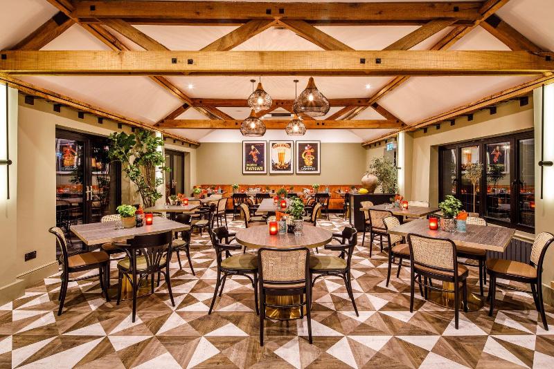 voco Lythe Hill Hotel & Spa - Restoran