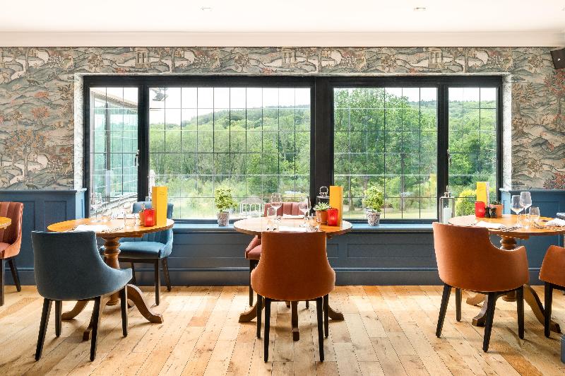 voco Lythe Hill Hotel & Spa - Restoran