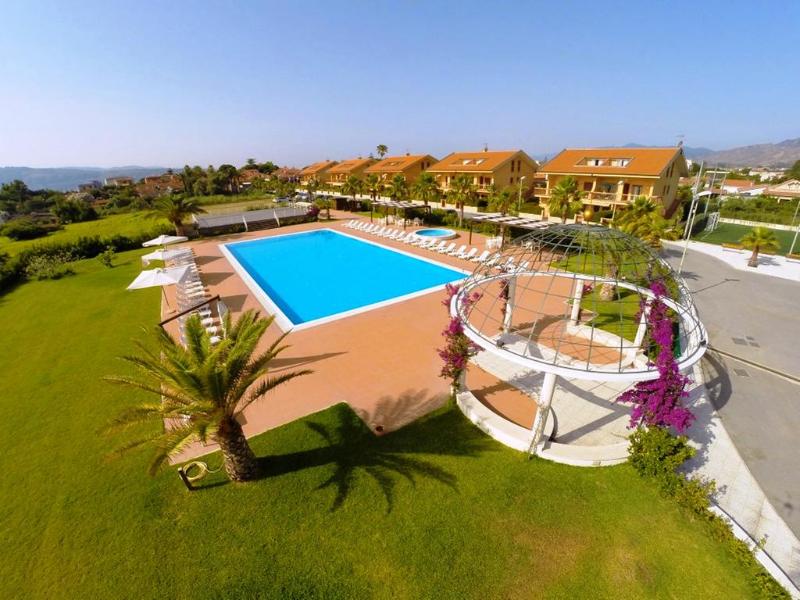 Residence dei Margi - Havuz