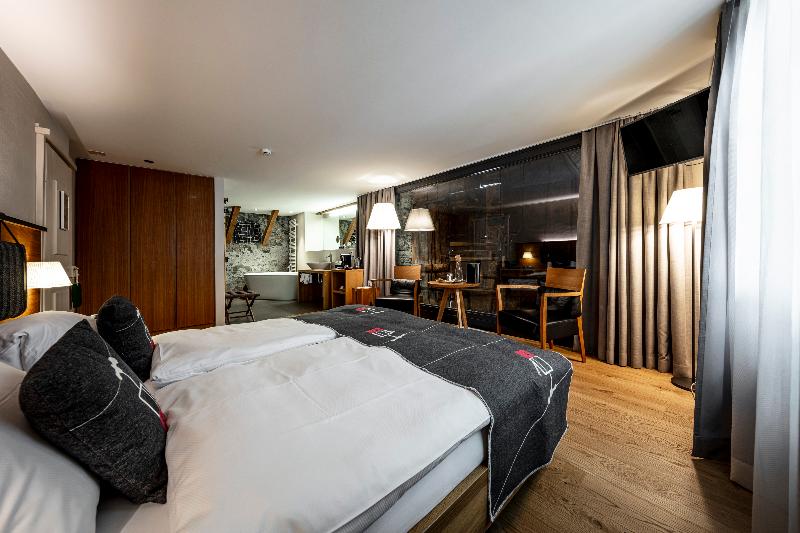 Engadiner Boutique Hotel Guardaval - Oda