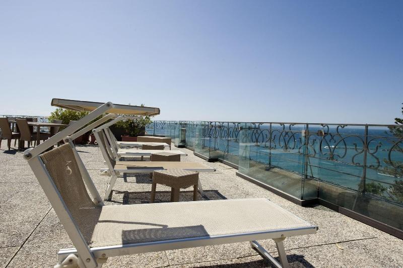 Lolli Palace - Teras