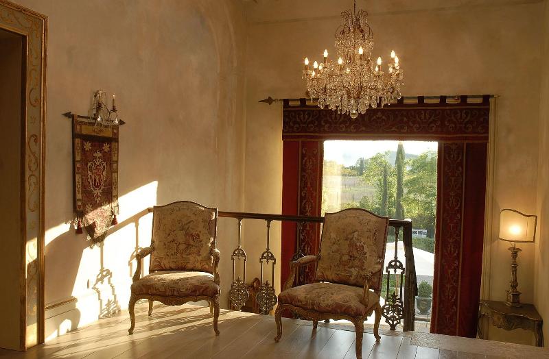 Borgo Santo Pietro - Lobi