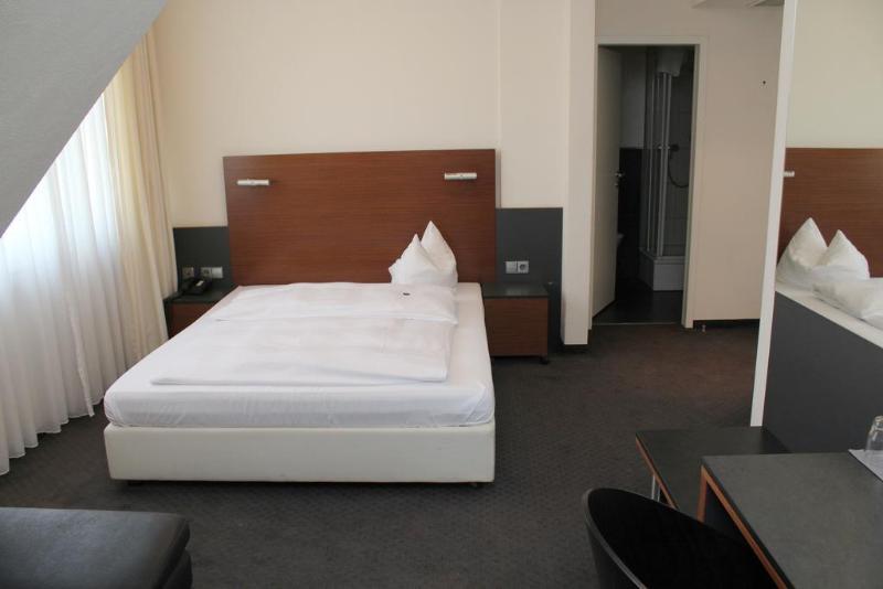 Hotel Am Hirschgarten - Genel