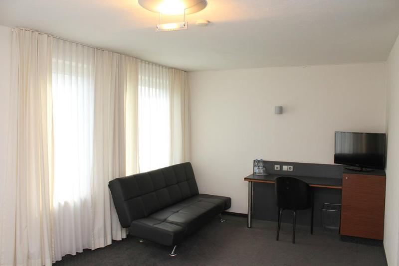 Hotel Am Hirschgarten - Genel