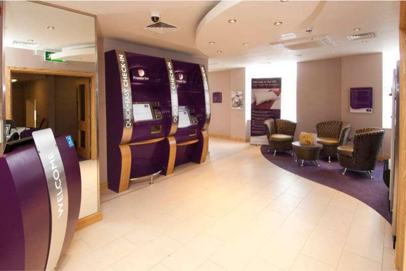 Premier Inn Stratford-Upon-Avon Central - Lobi