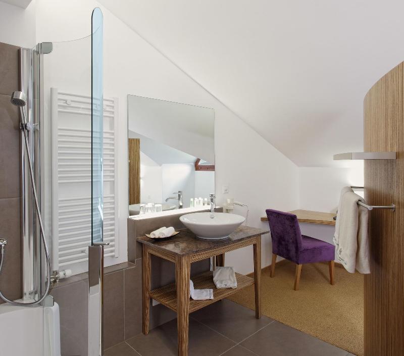 Wellnesshotel Stoos - Oda