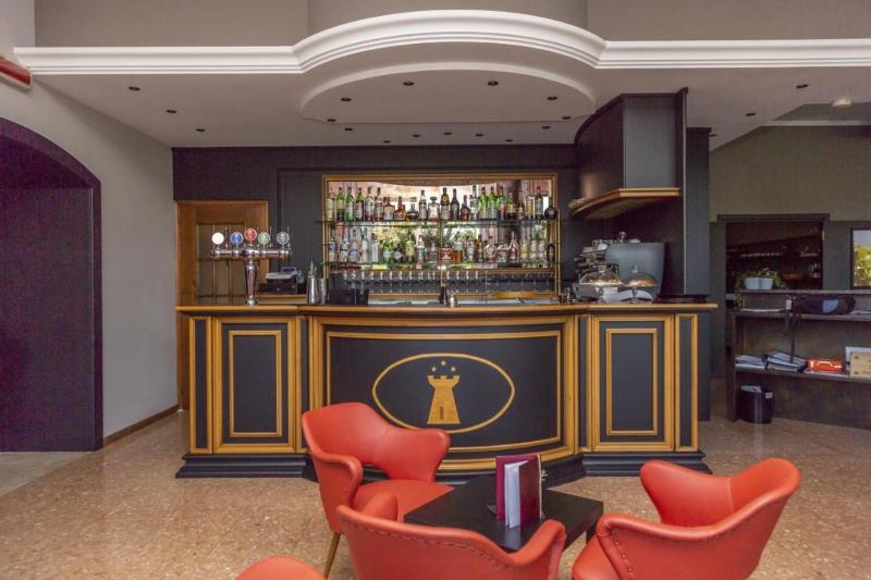 Della Torre - Bar