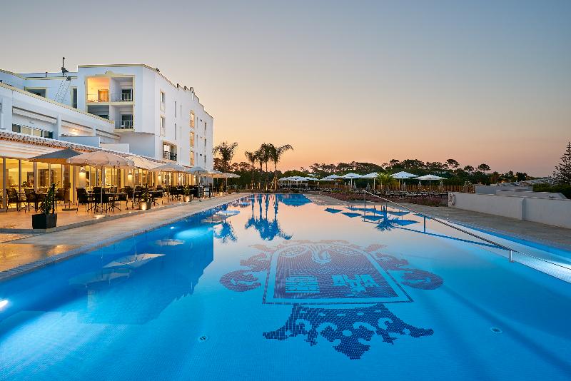 Dona Filipa Hotel - Havuz