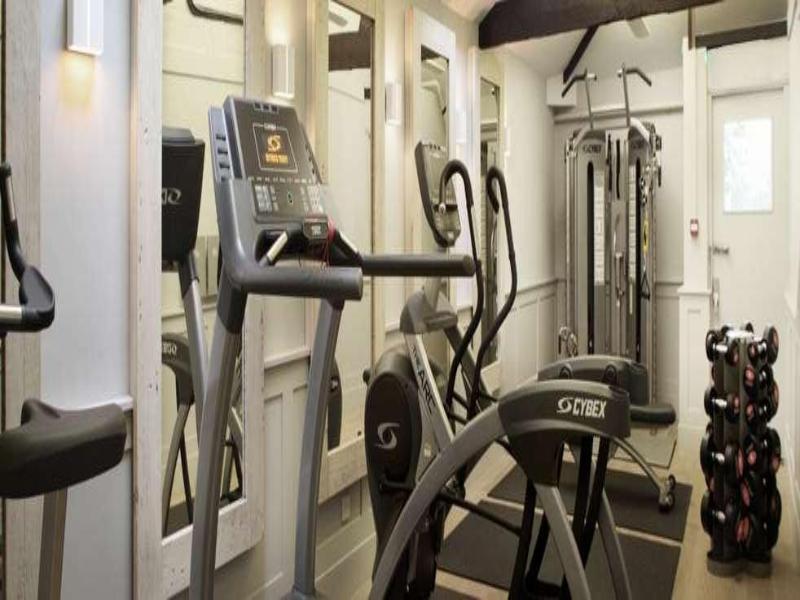 Stoke Place Hotel - Aktivite