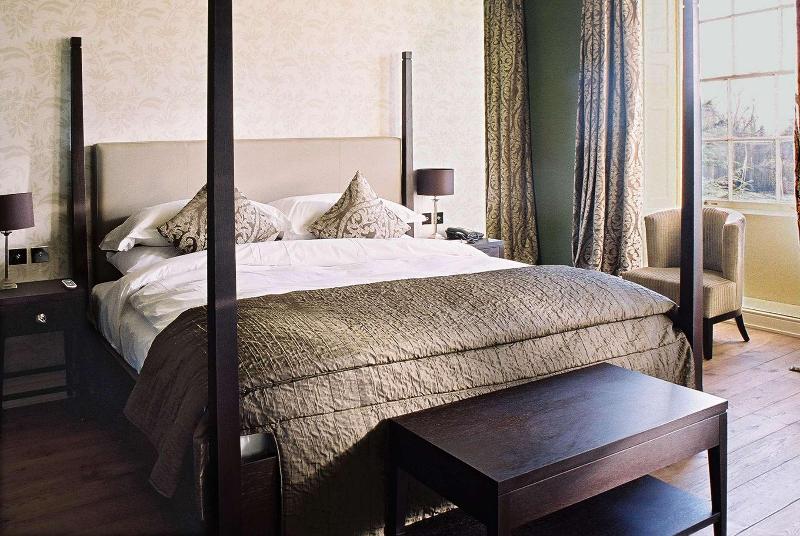Stoke Place Hotel - Oda
