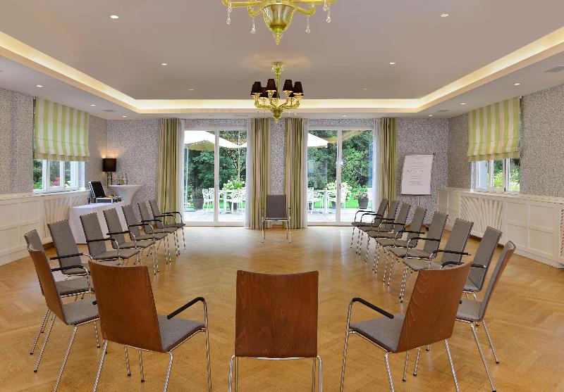 Waldhotel Stuttgart - Toplantı
