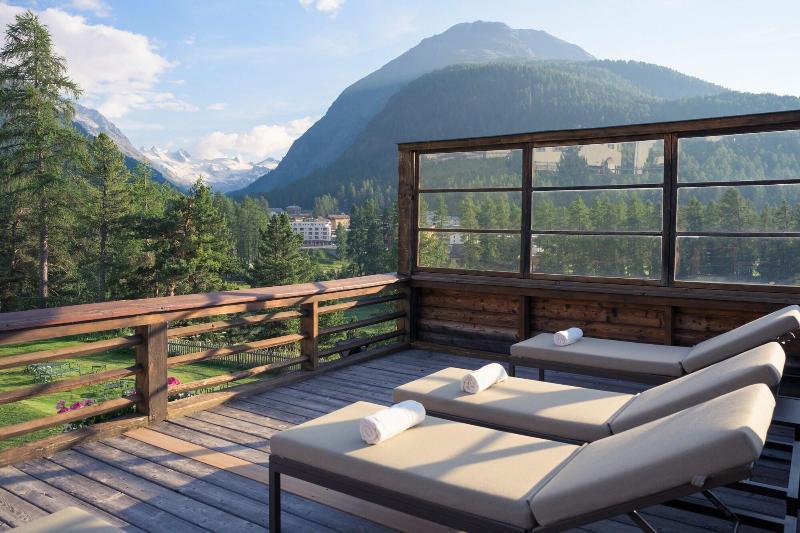 Grand Kronenhof - Genel