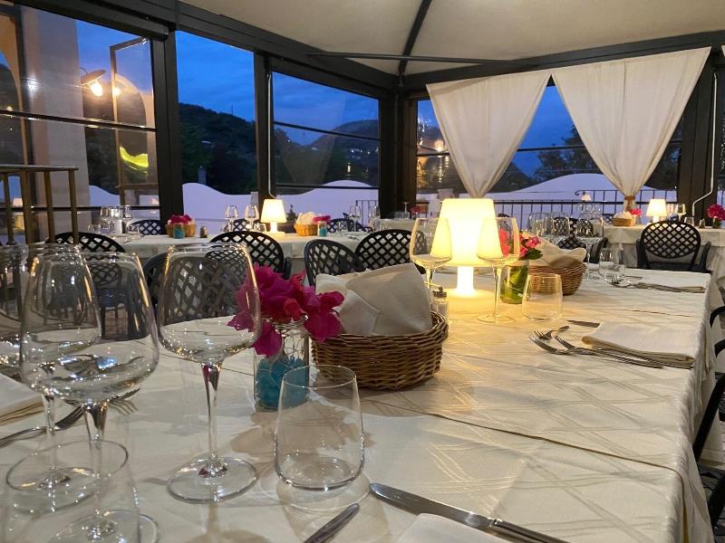 Bougainville - Restoran