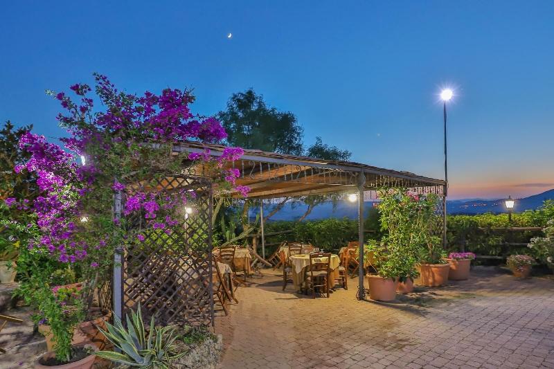 Lago Verde Bed and Breakfast - Teras