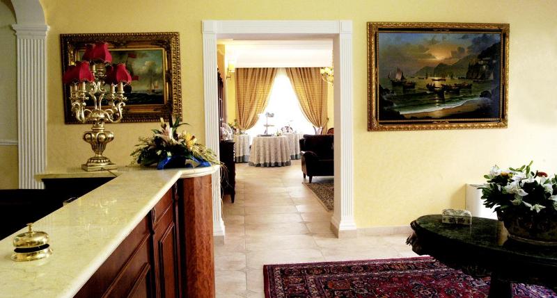d'Angelo Palace - Lobi