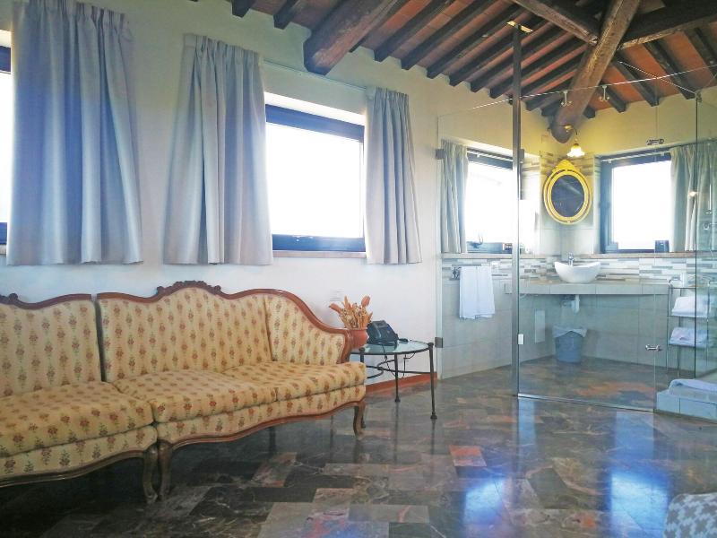 La Loggia Villa Gloria - Oda