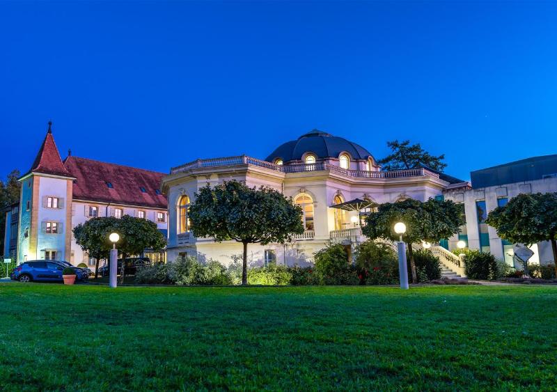 Hotel et Centre Thermal d'Yverdon-les-Bains - Lobi