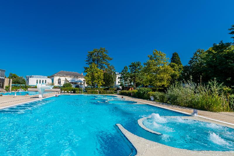 Hotel et Centre Thermal d'Yverdon-les-Bains - Havuz