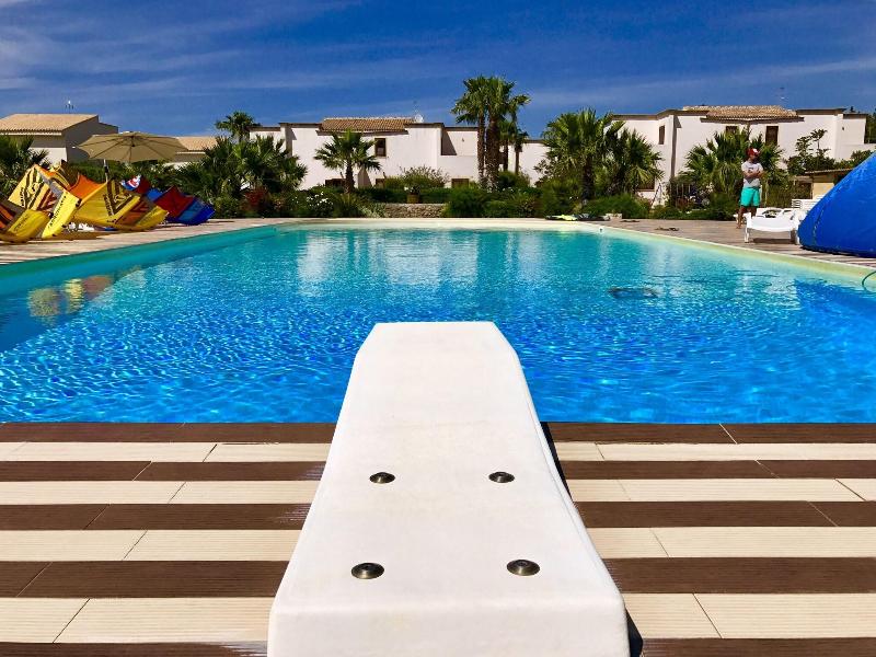 Case Vacanza Torre Lupa - Havuz