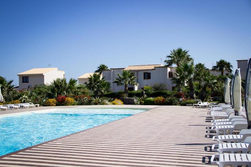 Case Vacanza Torre Lupa - Havuz