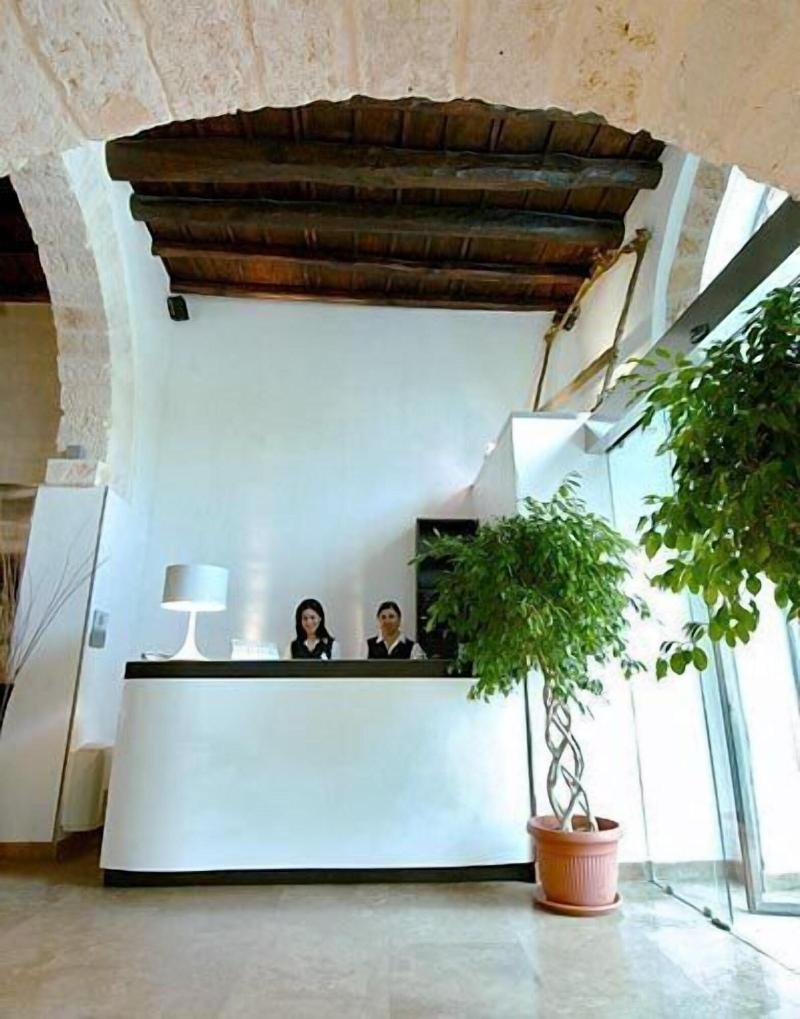 Ucciardhome - Lobi