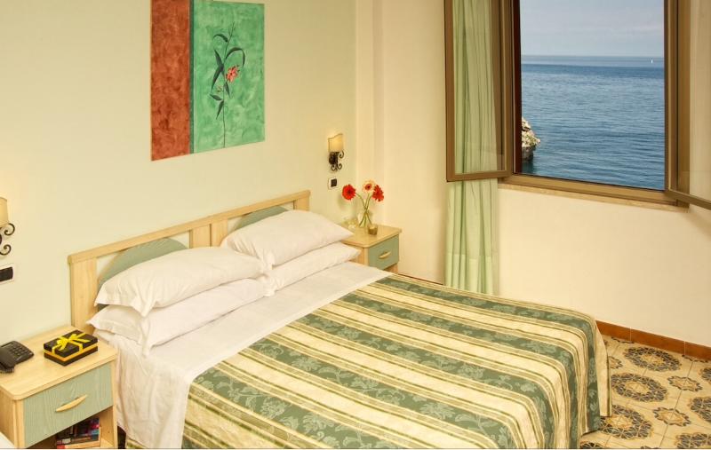 Jonic Hotel Mazzarò - Oda
