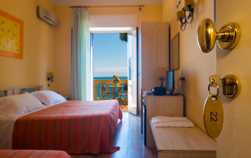 Jonic Hotel Mazzarò - Oda
