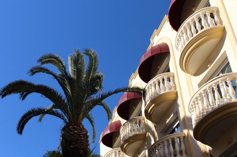 URH Sitges Playa - Genel