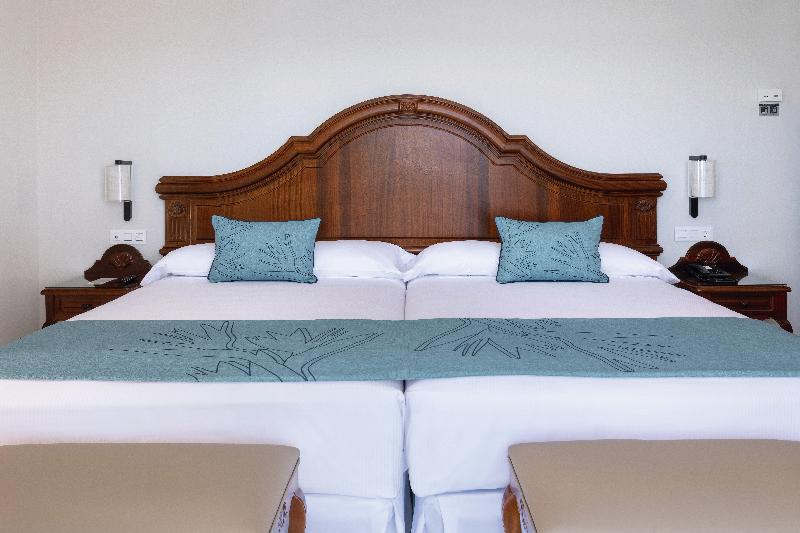 Hotel Riu Madeira - All Inclusive - Oda