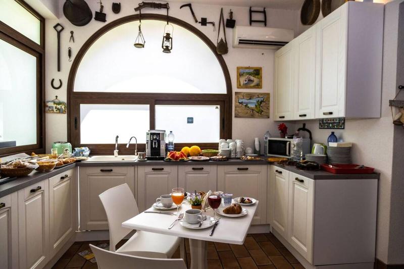 Bed & Breakfast Kunesias - Restoran
