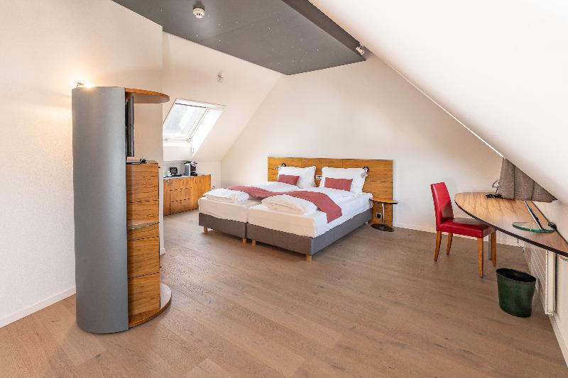Tailormade Hotel Krone Sarnen - Oda