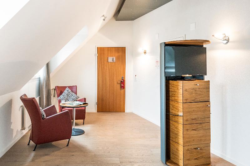 Tailormade Hotel Krone Sarnen - Oda
