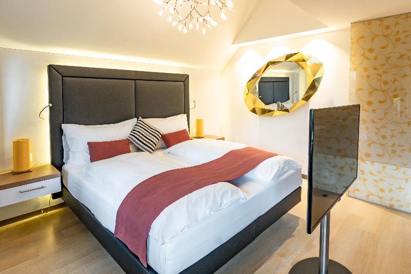 Tailormade Hotel Krone Sarnen - Oda