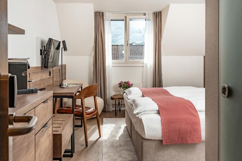 Tailormade Hotel Krone Sarnen - Oda