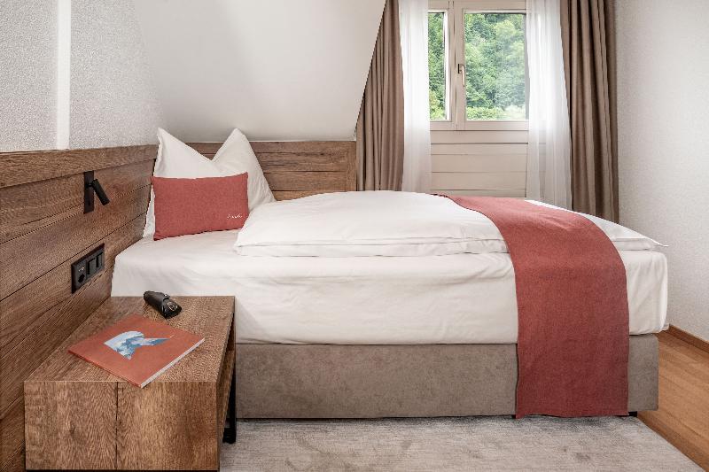 Tailormade Hotel Krone Sarnen - Oda