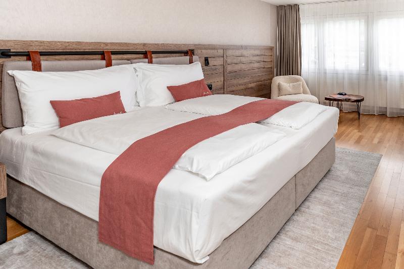 Tailormade Hotel Krone Sarnen - Oda