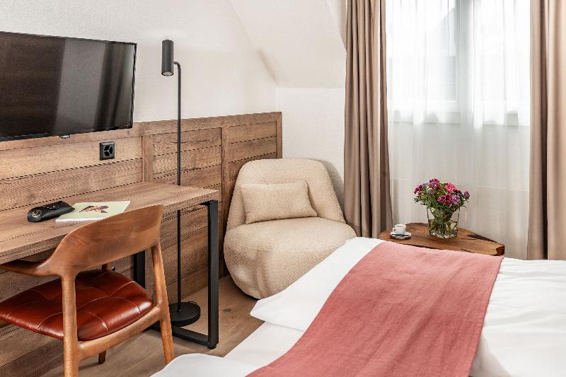 Tailormade Hotel Krone Sarnen - Oda