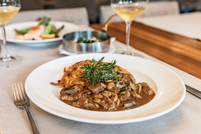 Tailormade Hotel Krone Sarnen - Restoran