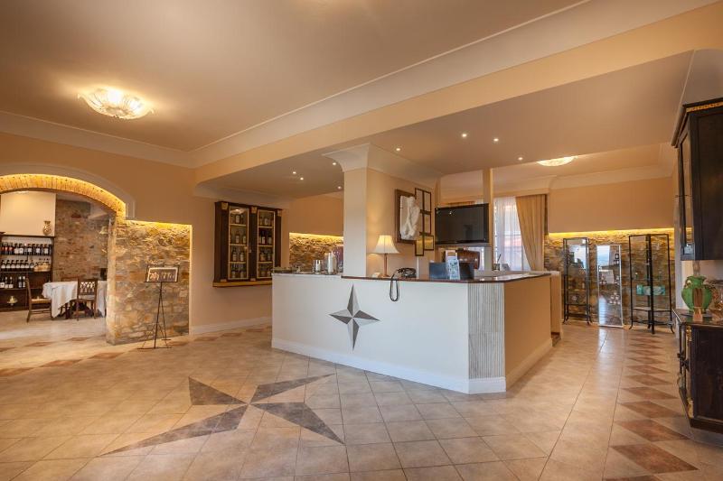 HOTEL VILLA SAN GIORGIO - Lobi