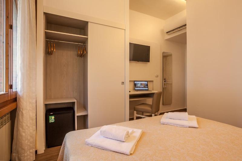HOTEL VILLA SAN GIORGIO - Oda