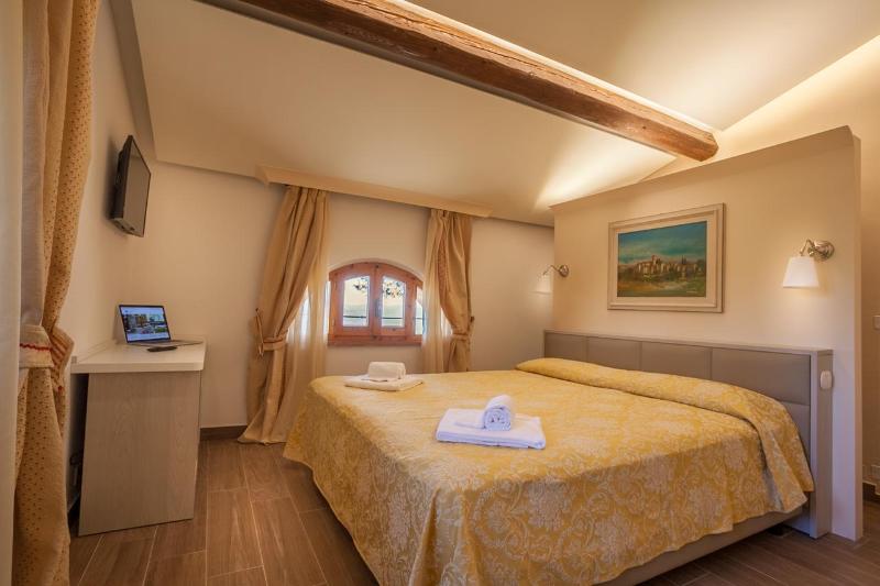 HOTEL VILLA SAN GIORGIO - Oda