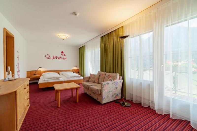 Typically Swiss Hotel Altana - Oda