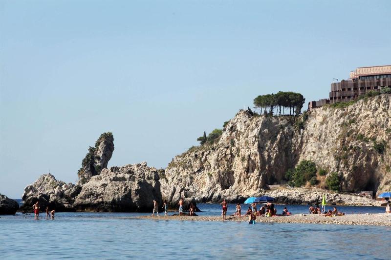 Mendolia Beach Hotel - Plaj