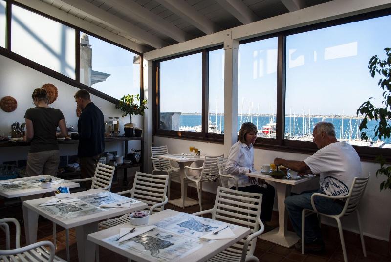 L'Approdo Delle Sirene - Restoran