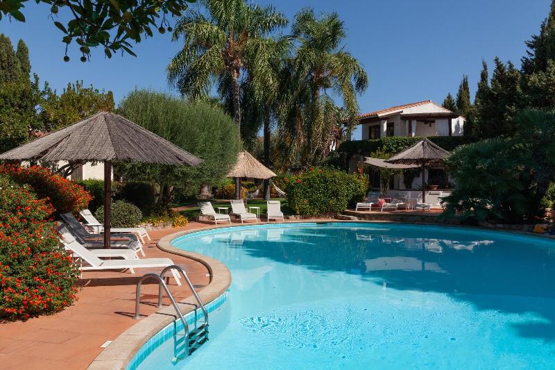 Nora Club Hotel - Havuz