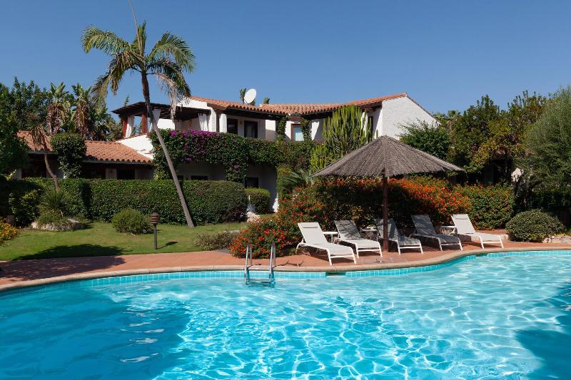 Nora Club Hotel - Havuz