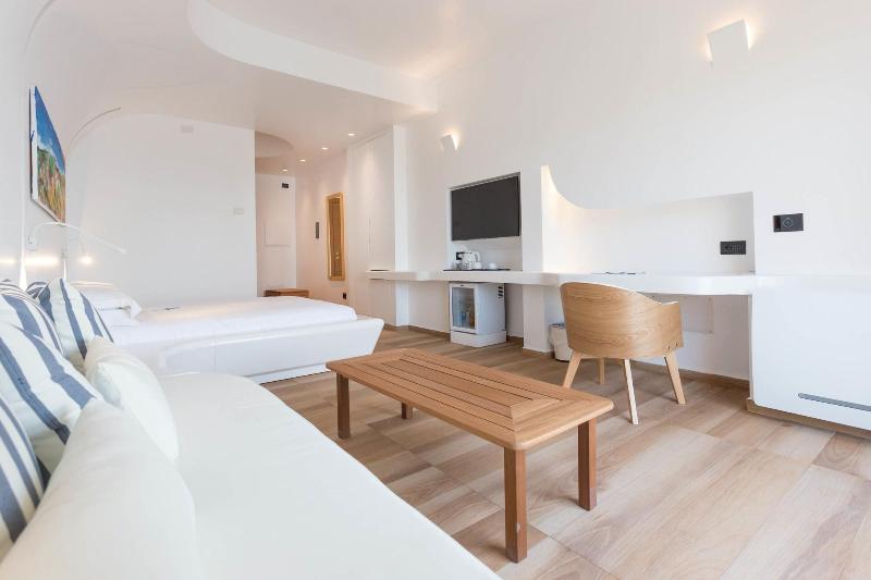 Club Hotel Residence L'Approdo Castellabate - Oda
