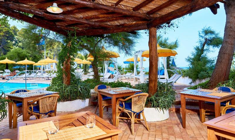 Club Hotel Residence L'Approdo Castellabate - Havuz