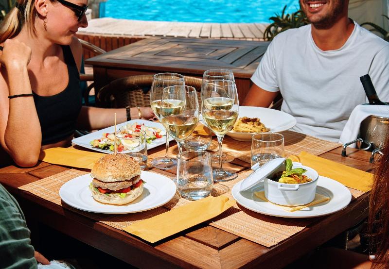 Club Hotel Residence L'Approdo Castellabate - Restoran