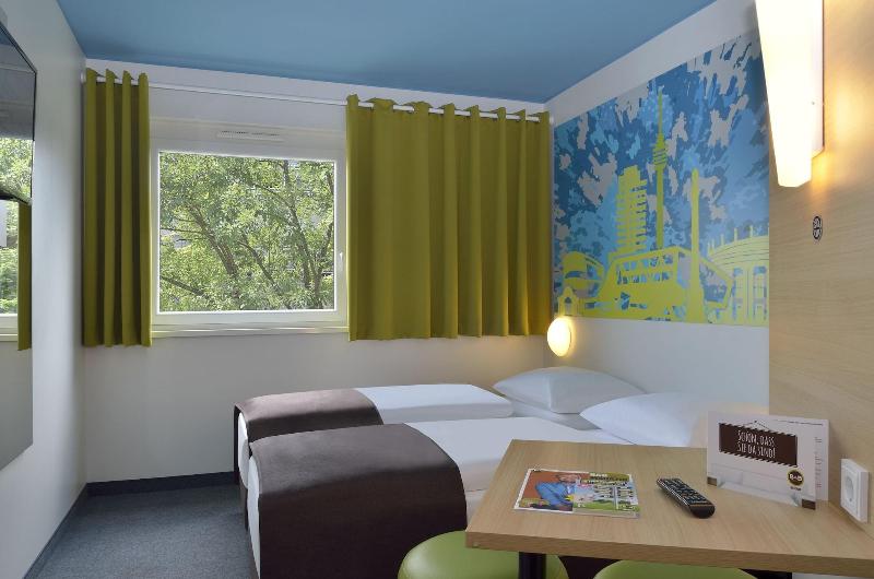 B&B Hotel Stuttgart-City - Oda